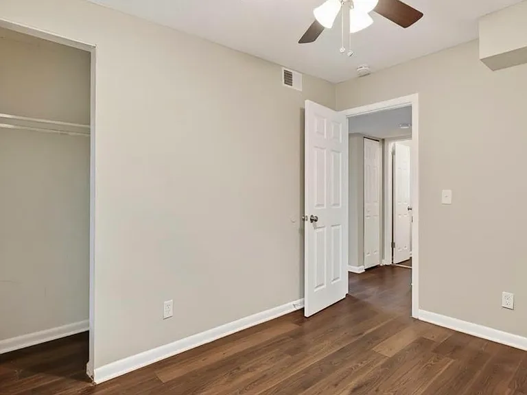 2846 W 8th St — Photo 15