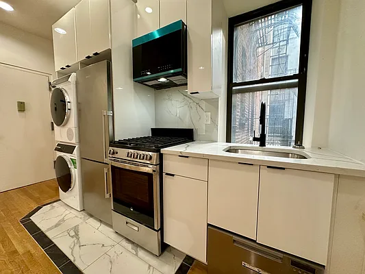 Rented by Union Square Property Management | media 16