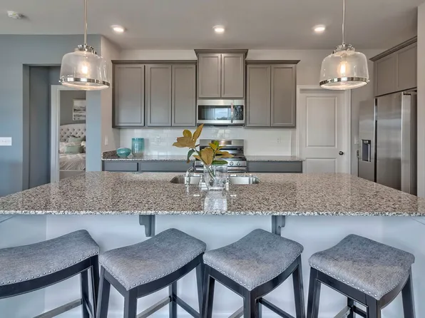 12 Harvest Moon Dr, Elgin, SC 29045