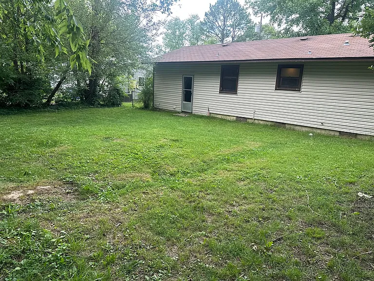 1007 Mayes Ave — Photo 20
