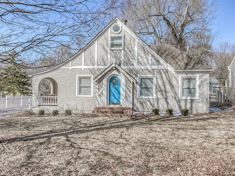 6032 Buena Vista St