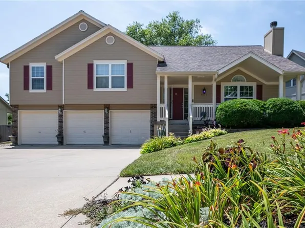 3616 NW Anchor Ct, Blue Springs, MO 64015