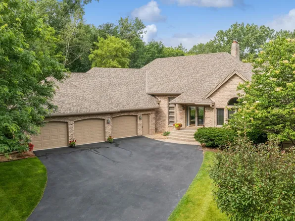 4932 Woodhurst Ln, Minnetonka, MN 55345