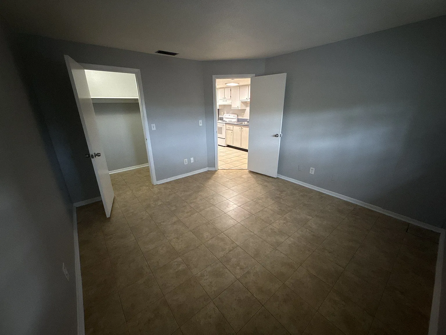 1 bed, 1.0 bath, 750 sqft, $1,300 — Photo 4