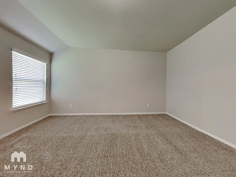 8111 Carillon Way — Photo 8