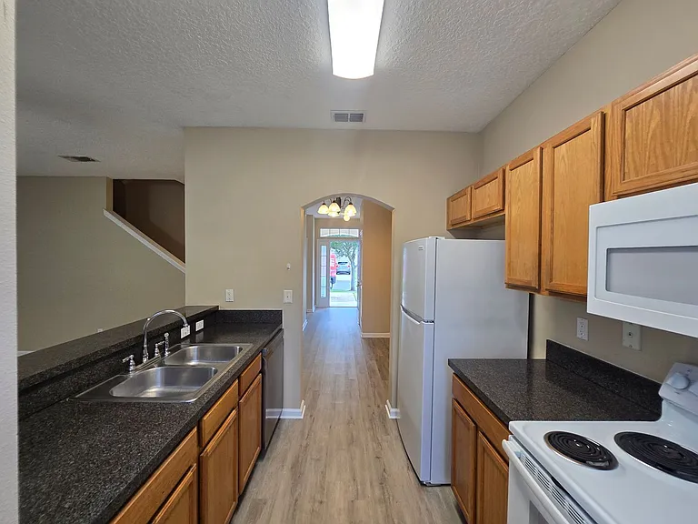 5260 Collins Rd #201 — Photo 8