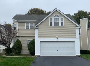 36 Sunflower Ridge Rd, South Setauket, NY 11720