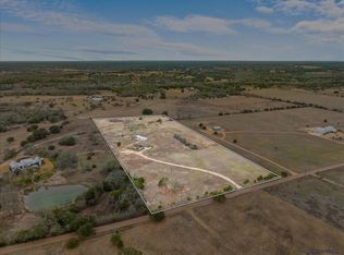 524 Hackemack Rd, Round Top, TX 78954