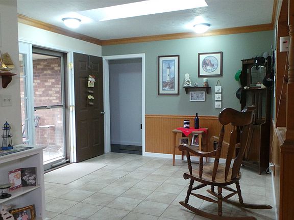 3rd image of 22995 Jeri Ann Dr
