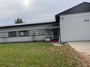 324 4th Ave NW #4, Watertown, SD 57201