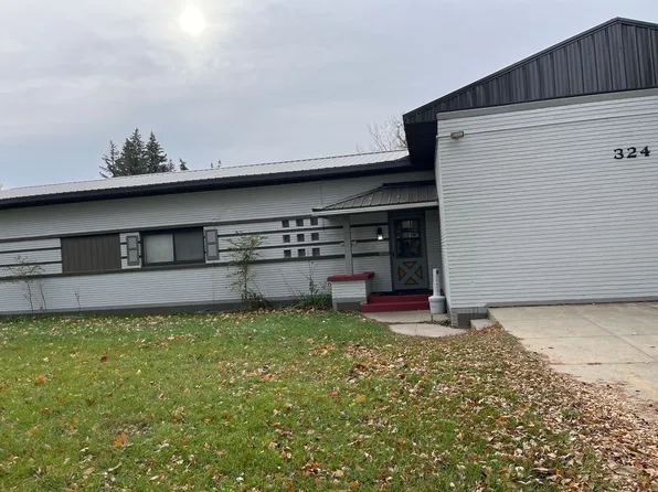 324 4th Ave NW, 324 4th Ave NW #5, Watertown, SD 57201
