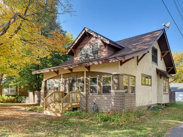 334 2nd Ave SW, Cambridge, MN 55008