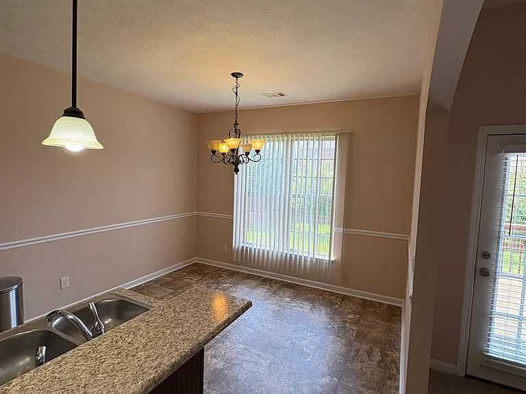 116 Jameson Pl — Photo 19