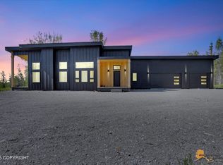 10362 N Hatchers Flight Loop, Palmer, AK 99645