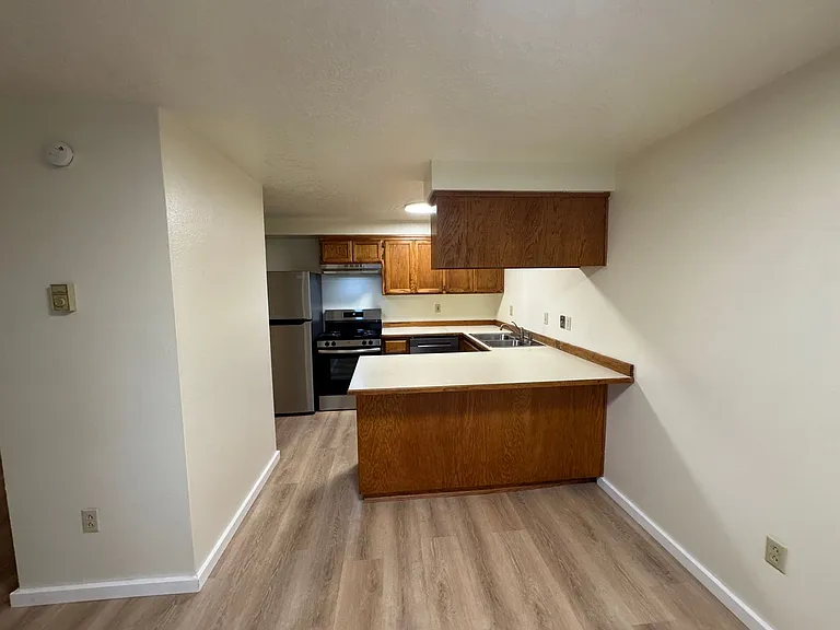 752 SE 4th St — Photo 39