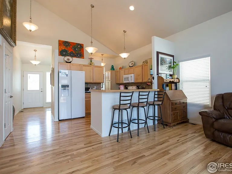 2508 Marshfield Ln — Photo 2