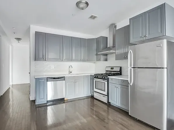 1452 Fulton Street image 1 of 11