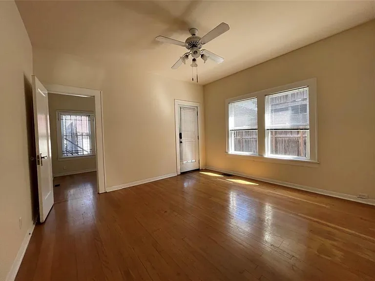 1706 Hawthorne St — Photo 7