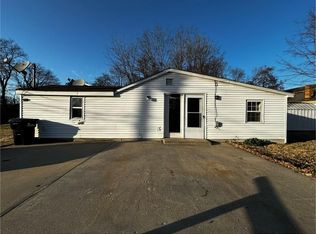 1807 Gordon St, Columbia, MO 65201