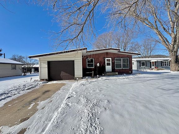 2nd image of 1750 Collins Dr