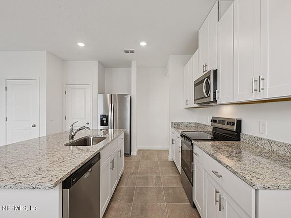 5th image of 7844 GREATFORD Way