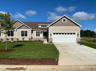 5690 Trailside Ln #2, Whitmore Lake, MI