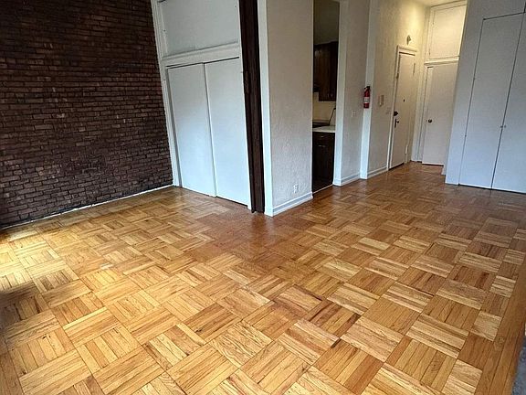 4th image of 36 W 89th St APT 3B