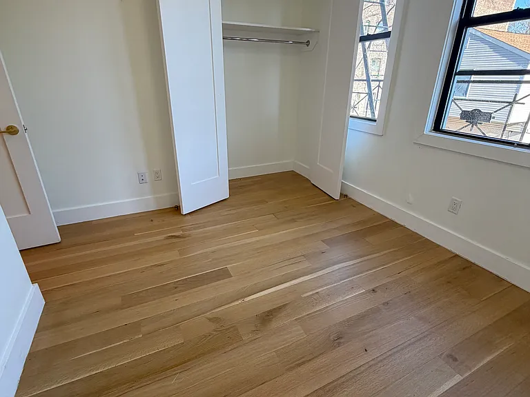 50 Grace St #4 — Photo 11