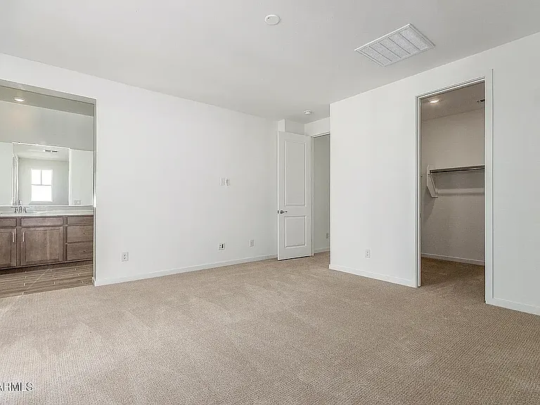 2488 W Rowel Rd — Photo 15