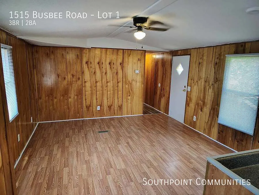 3 bed, 1120 sqft, $950 — Photo 2