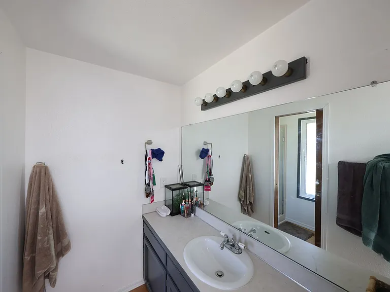 2025 Baymont Dr — Photo 7