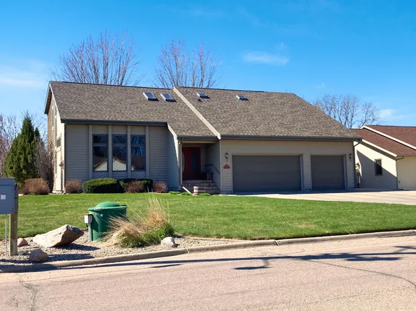 888 18th St SE, Huron, SD 57350