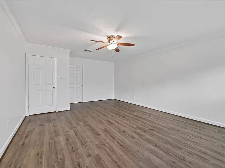 4019 Saint Michaels Ct — Photo 43