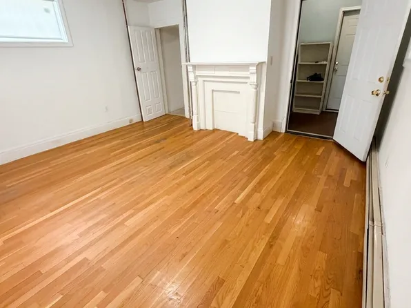 18 Rockville Park APT 1, Roxbury, MA 02119