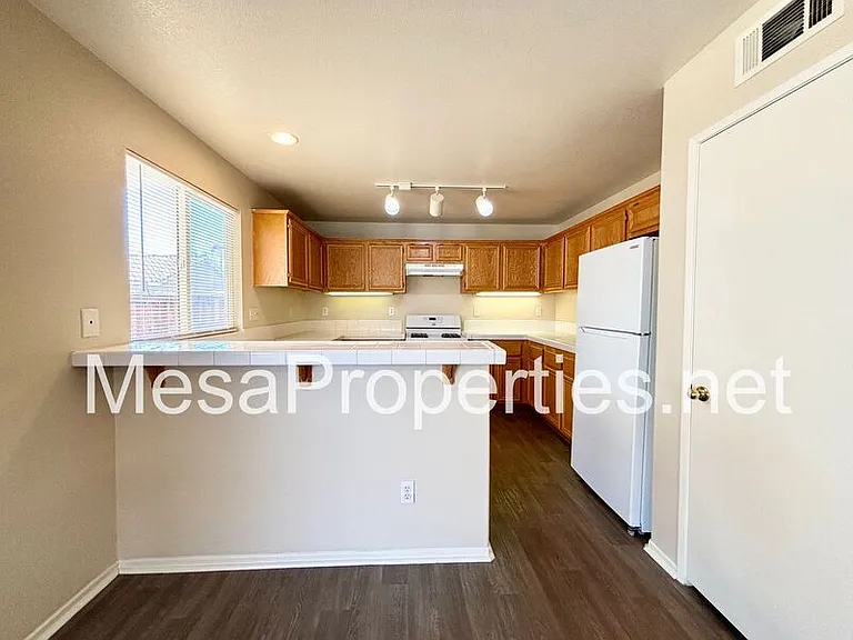 14451 Green River Rd — Photo 8