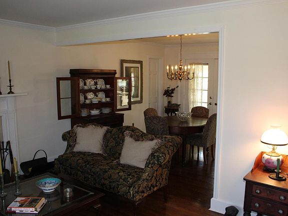 5th image of 1028 McGuire Dr