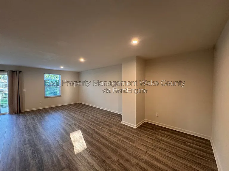 8604 Red Canyon Way — Photo 23
