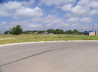 1628 Hawthorne St, Cleburne, TX 76033