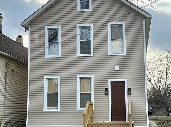 3302 W 48th St, Cleveland, OH 44102