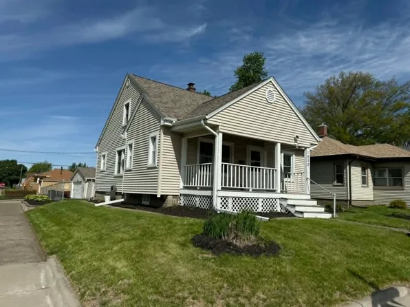 1856 42nd St, Rock Island, IL 61201