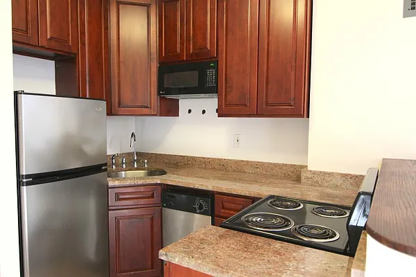 Rented by FirstService Realty (legacy) | media 20