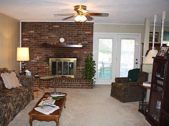 5th image of 1910 Kynette Dr