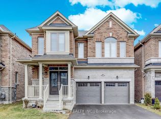 27 Hassard Short Ln, Ajax, ON L1S0G4