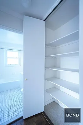 Rented by Bond New York | media 23