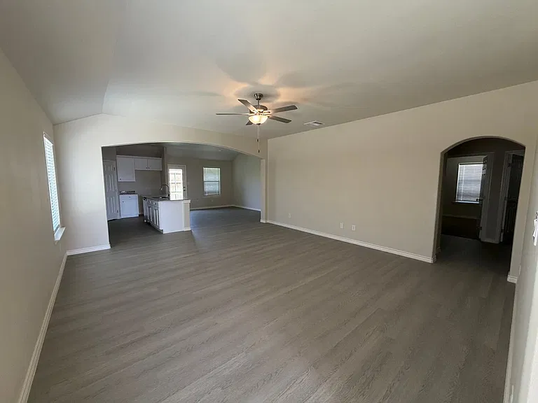 1300 Bajada St — Photo 4