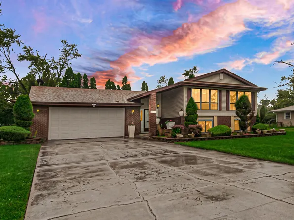 4431 187th St, Country Club Hills, IL 60478