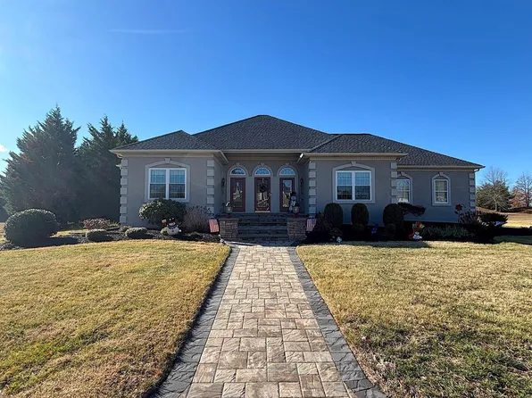 503 Rambleside Ct, Mullica Hill, NJ 08062