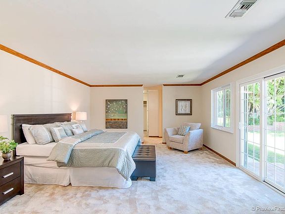 5th image of 3837 Point Loma Ave