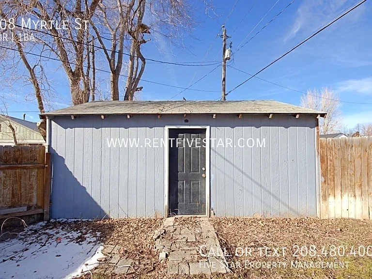 708 Myrtle St — Photo 11