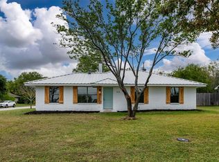 616 E Ave E, Midlothian, TX 76065